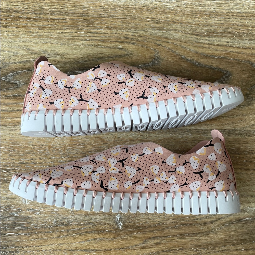 Ilse Jacobsen Hornak Tulip Perforated Flats in Rose NWOT - Picture 5 of 11